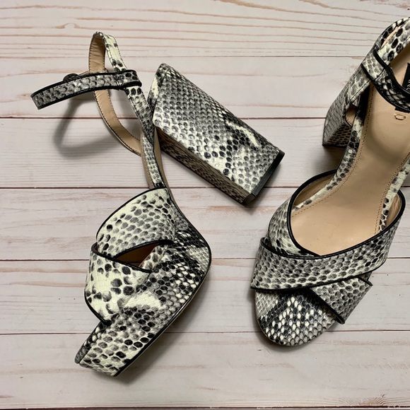 🐍 Mango Leather Python Pattern Block Heels 🐍 - Picture 5 of 7